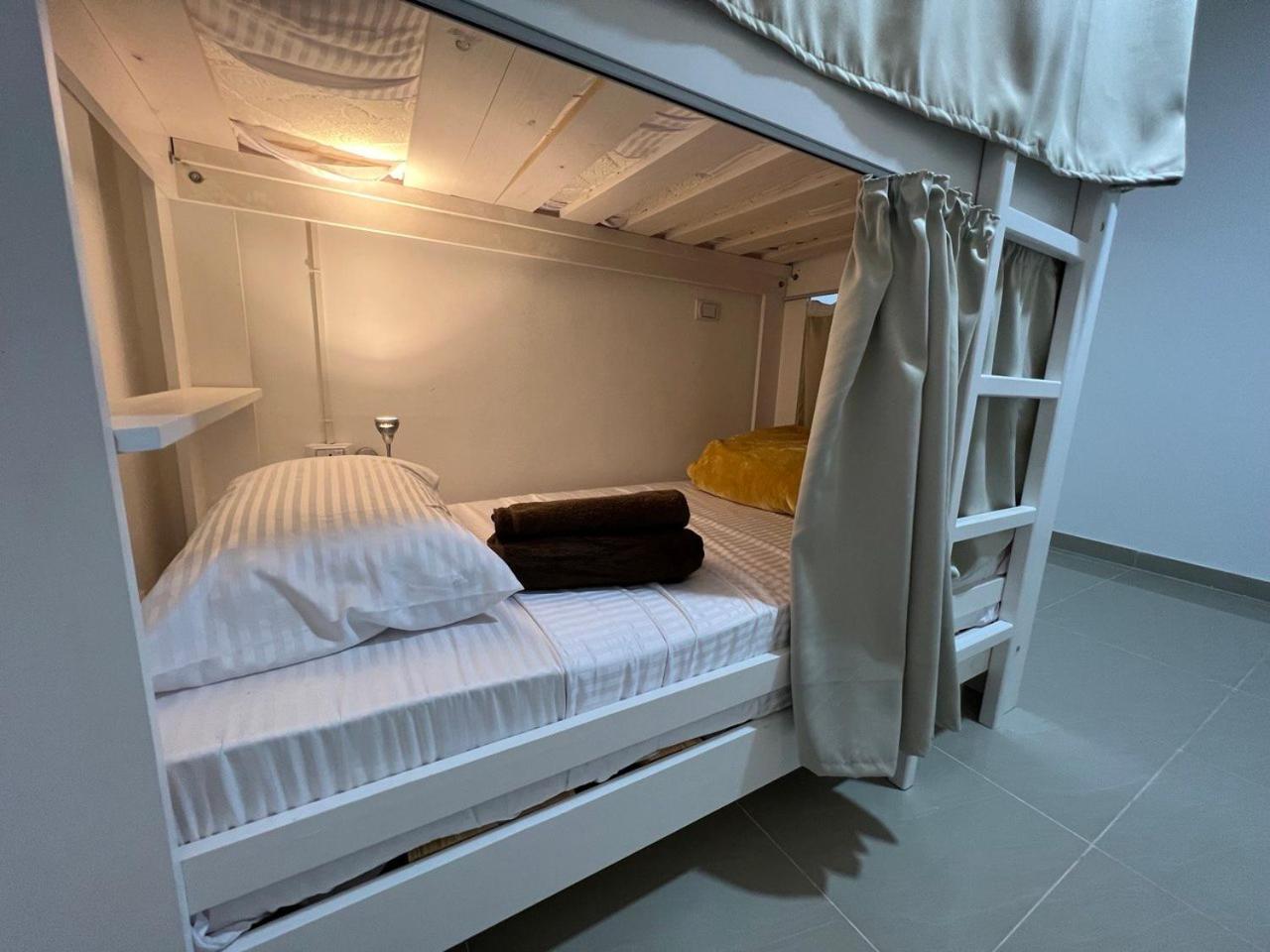 Lilly Lounge And Pool Accommodation For Adults Only Хургада Экстерьер фото